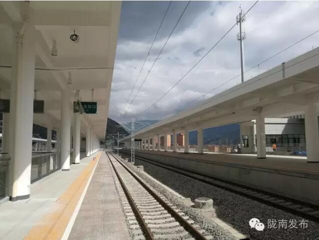 蘭渝鐵路最新進(jìn)展！除胡麻嶺隧道外已全線鋪通