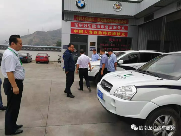 金錘鈑金，銀槍噴漆！龍江汽修值得信賴！