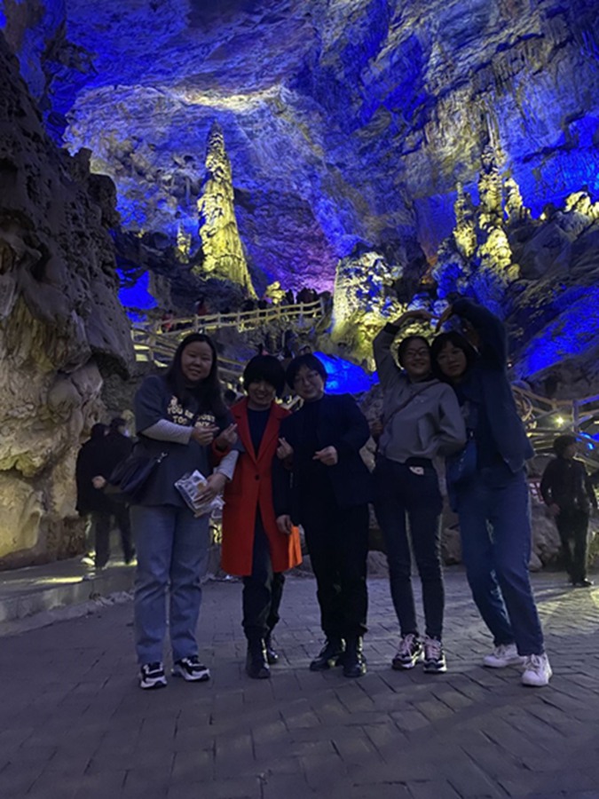 擁抱春天，不負(fù)春光——市龍江集團(tuán)歡慶“三?八”國(guó)際勞動(dòng)?jì)D女節(jié)